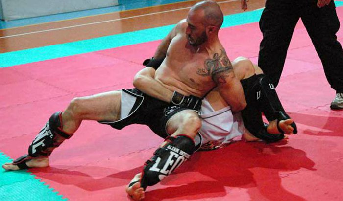 Un incontro di Mma al PalaBosco
