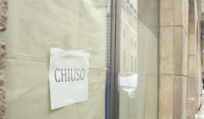 La chiusura dei negozi del centro storico a Cremona