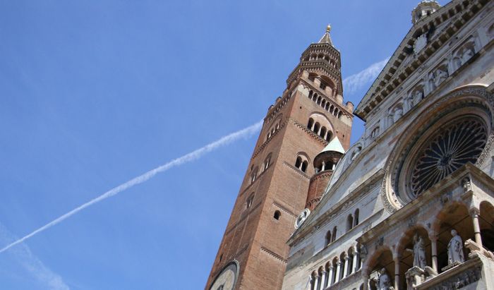 Una veduta di Torrazzo e Duomo di Cremona