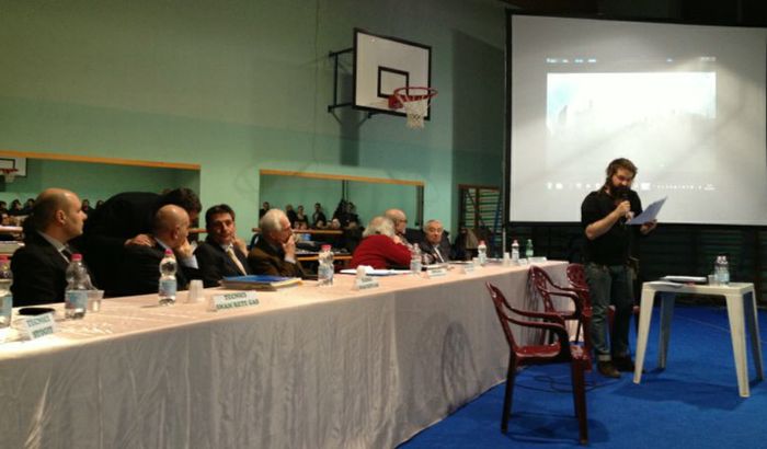 Tavolo di conferenza per Stogit