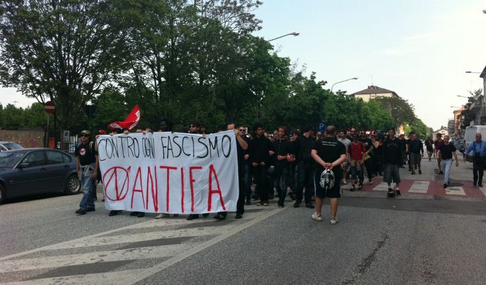 Il corteo al via