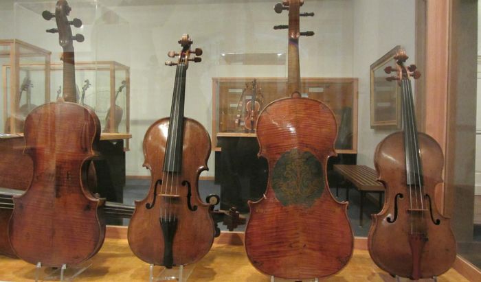 Violini music museum