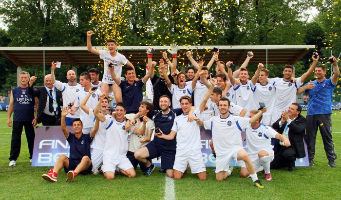 Latina campione Berretti 2013 al centro 