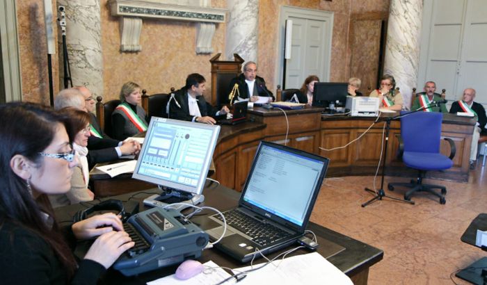 Un'aula del tribunale di Cremona