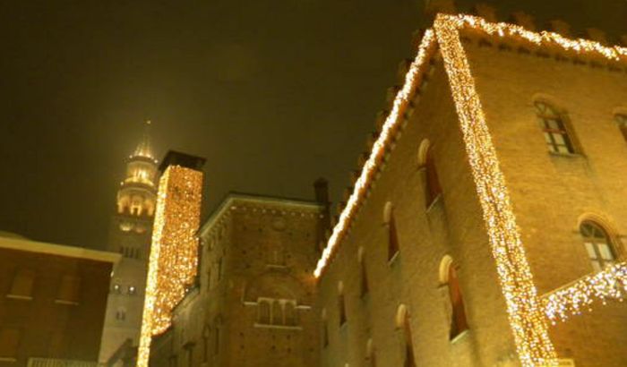 Le luminarie di Natale a Cremona