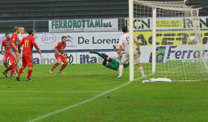 Brighenti regala il pareggio alla Cremonese
