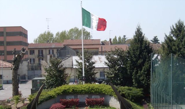 415664_269281979857852_593390145_o

caserma manfredini