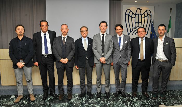 Il Comitato di Presidenza di Confindustria Cremona - da sinistra: Moretti, Danesi, Buzzella, Cabini, Bonetti, Villa, Borsatti, Allegri 