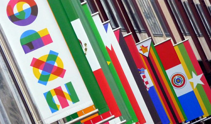 Bandiere dei Paesi aderenti all'Expo 2015