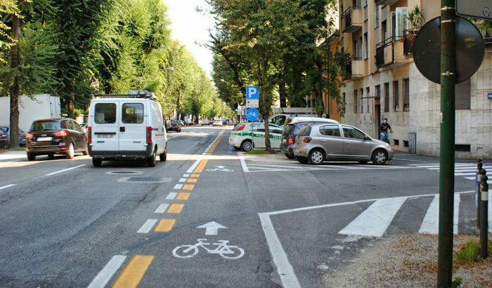 Pista ciclabile viale Trento Trieste