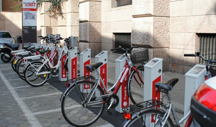 Postazioni per il bike sharing di Cremona