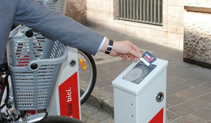 Postazioni per il bike sharing di Cremona