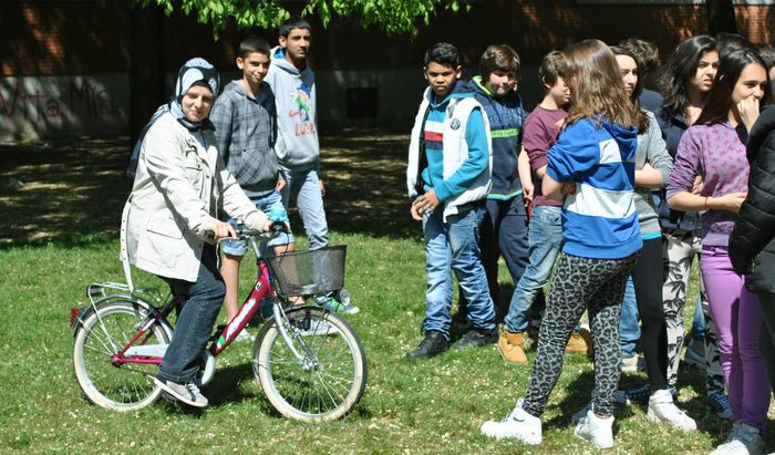 Nagham e Neermen hanno la loro bicicletta