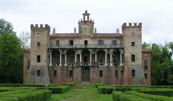 Castello San Giovanni in Croce