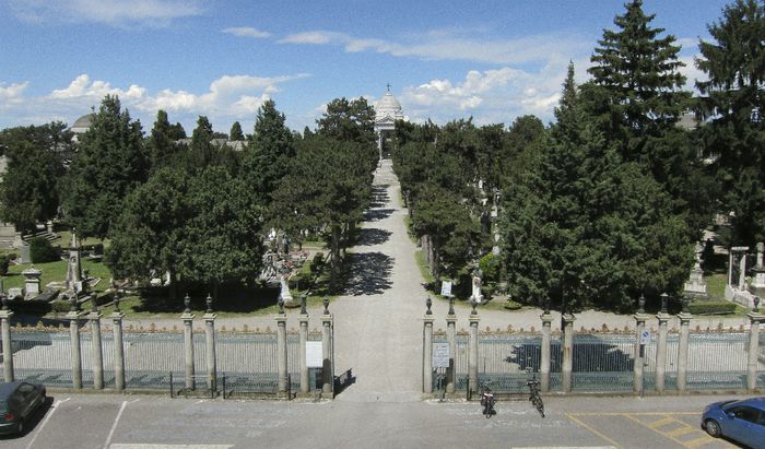 Il cimitero di Cremona