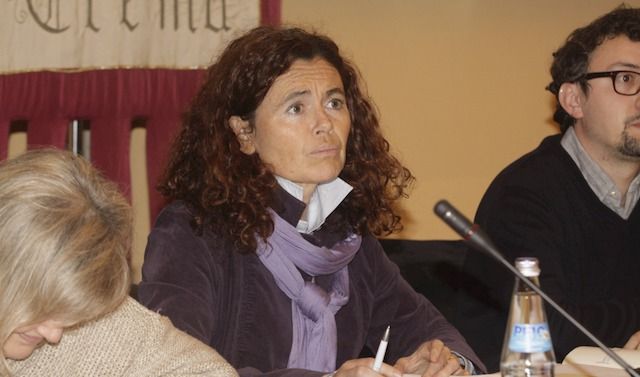 Al centro, Stefania Bonaldi 
