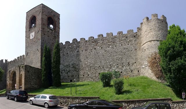 Moniga del Garda Castello

