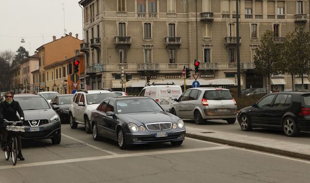 TRAFFICO AUTO SMOG