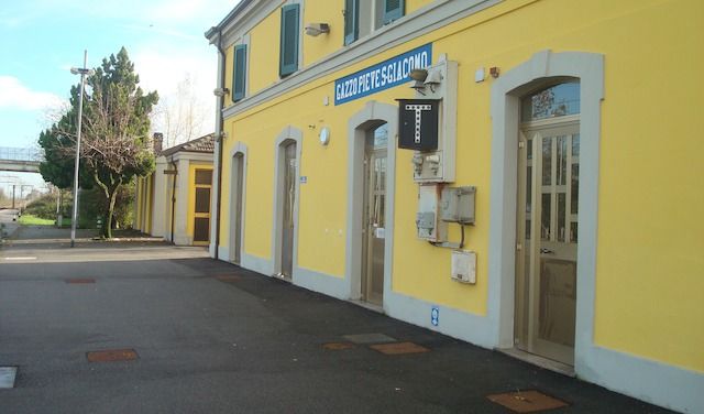 Stazione di Gazzo Pieve San Giacomo