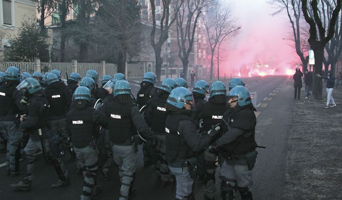 CORTEO CENTRO SOCIALE DORDONI BLACK BLOC