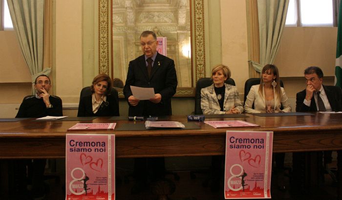 Il presidente dell'Ascom, Fausto Casarin alla presentazione, delle iniziative promosse per la festa della donna