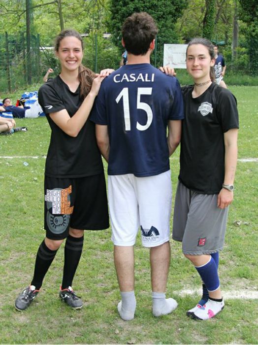 Frisbee, Sara e Sabrina Casali dei Kiss My Disc