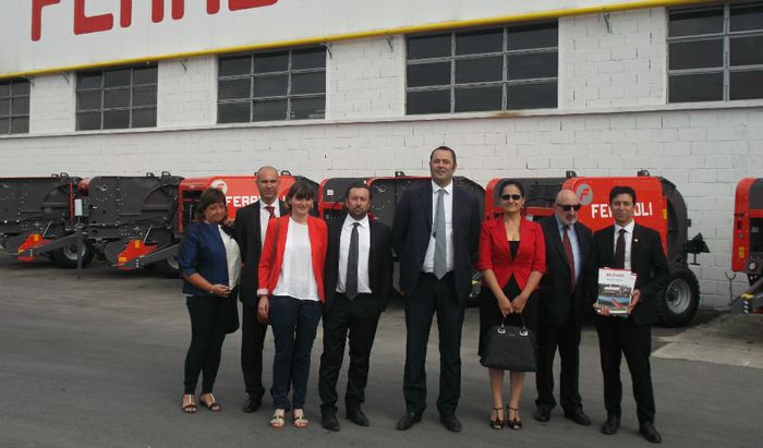 Il Console dell'Equador in visita alla Feraboli - Mirco Maschio-Narcisa Soria Valencia-Carlo Angelo Vezzini