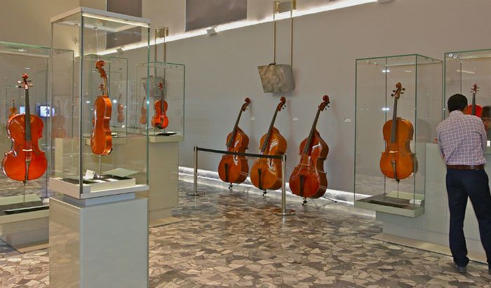 Violini e viole della Triennale