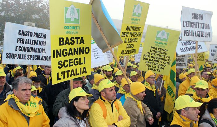 Manifestazione Coldiretti per il latte italiano 