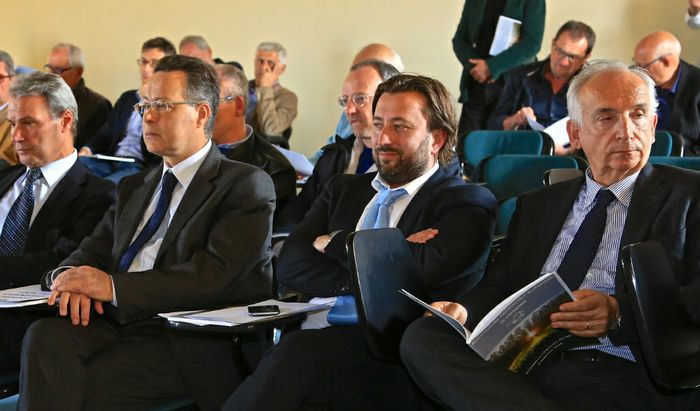 Apa in assemblea - Da sinistra, Bonacini, Nolli, Vezzini e Bianchedi