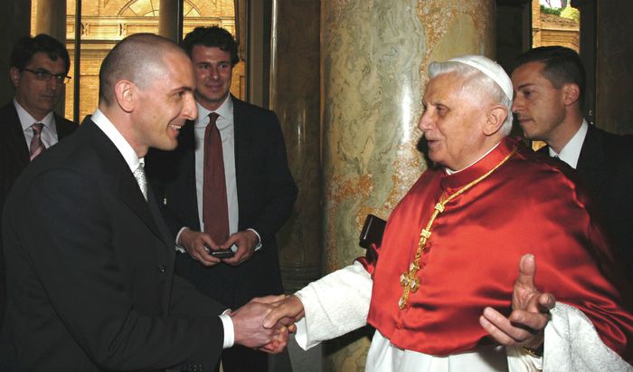 Daniele Giani con Papa Benedetto XVI nel 2007