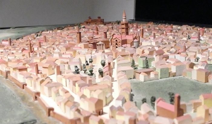Il modello di Cremona secondo le mappe di Antonio Campi
