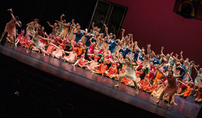 Le ballerine del progetto Babau