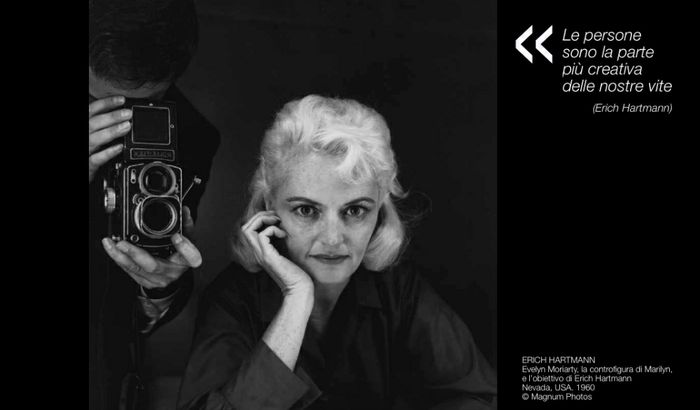 Evelyn Moriarty, la controfigura di Marilyn, e l’obiettivo di Erich Hartmann. Nevada, USA. 1960