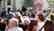 Il Papa in arrivo a Bozzolo - Il pubblico in attesa | foto: Betty Poli
