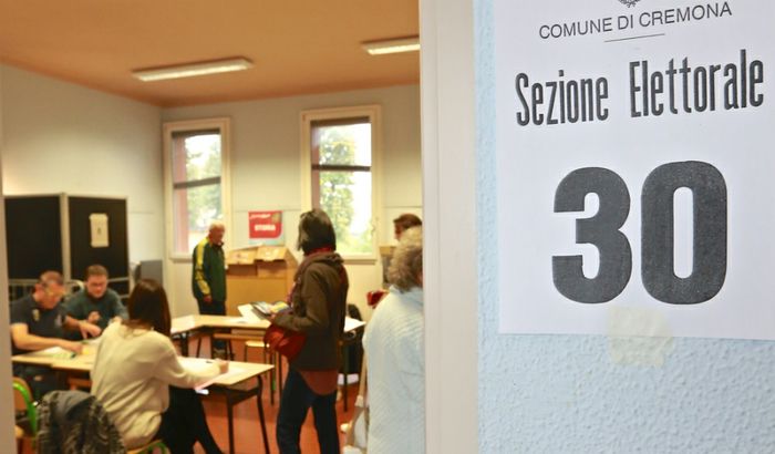 Seggi aperti a Cremona per il referendum sull'autonomia regionale