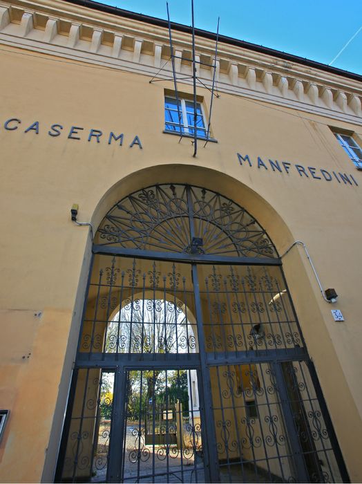 Caserma Manfredini
