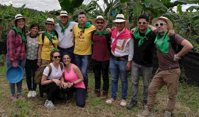 Marcarini in Colombia insieme ai partecipanti dell'edizione 2018 di Barista & Farmer