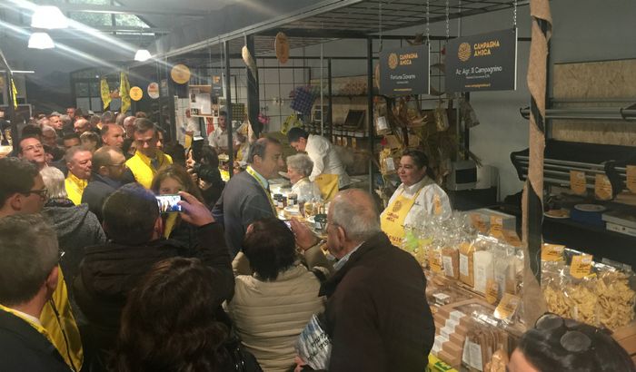 Campagna Amica Mercato coperto Milano