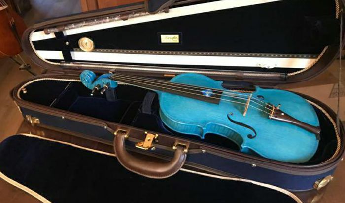 Il violino blu del Maestro Trabucchi