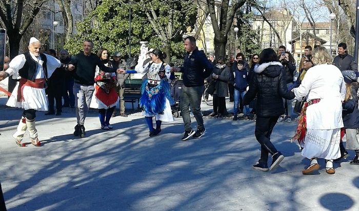 Danze albanesi in piazza Roma