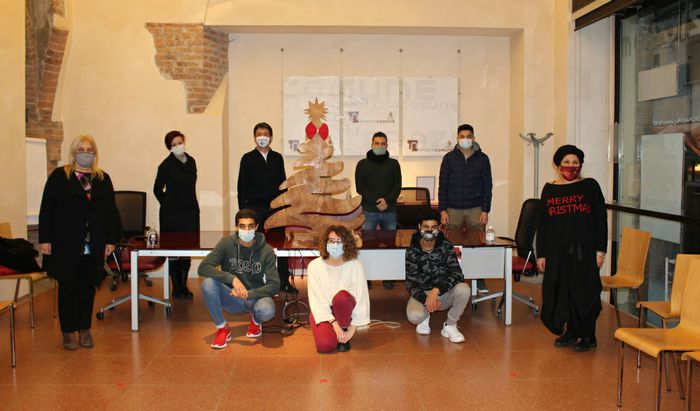 Dono albero di Natale Ferrari
