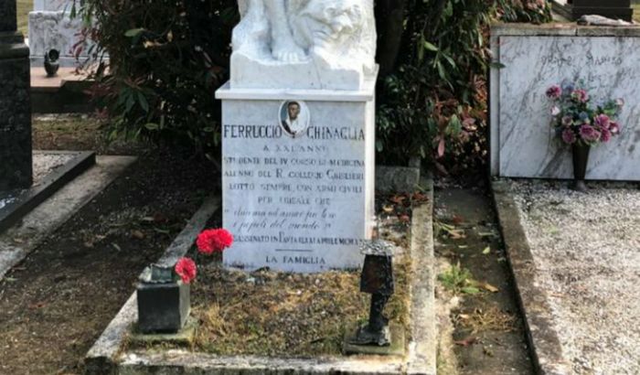 Ferruccio Ghinaglia tomba