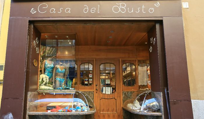 La vetrina de La Casa del Busto