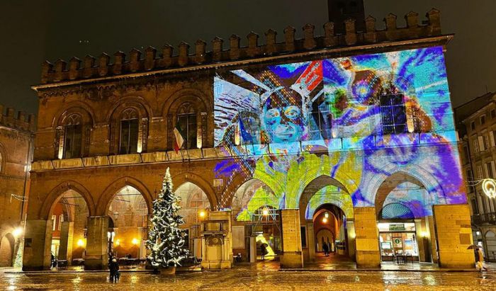 Il palazzo comunale, a Natale