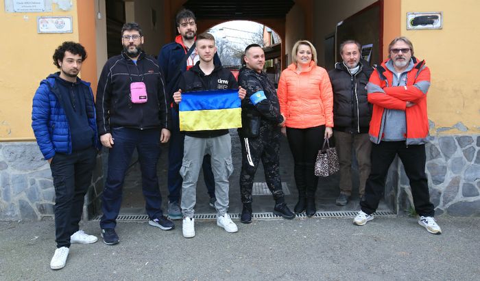 Il gruppo dell'Arci di Ombriano in partenza per l'Ucraina
