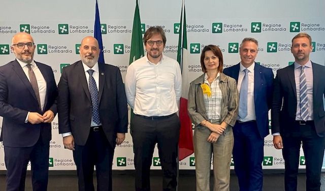 Da sinistra, Berlino Tazza 
Luciano Tommaso Ponzi,
l?assessore Guidesi,
Elena Baronchelli, 
Diego Giordani, 
e Luca Giovelli