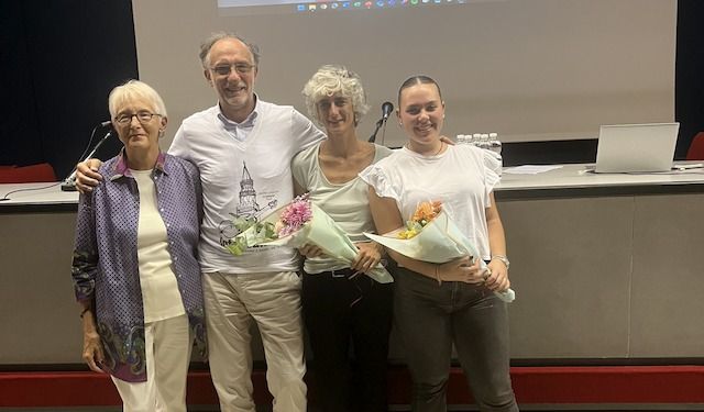 INTERCULTURA EVENTO 60 ANNI - Da sinistra,  la professoressa Chiara Macconi, il dottor Paolo Bodini, 
la figlia Chiara e Carolina