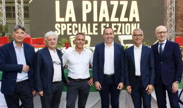 Da sinistra, Giacomo Guglielmone, Paolo Gualandris, Andrea Virgilio, 
Alessandro Portesani, Giovanni Palisto 
e Lucio Dall?Angelo
foto Mino Boiocchi