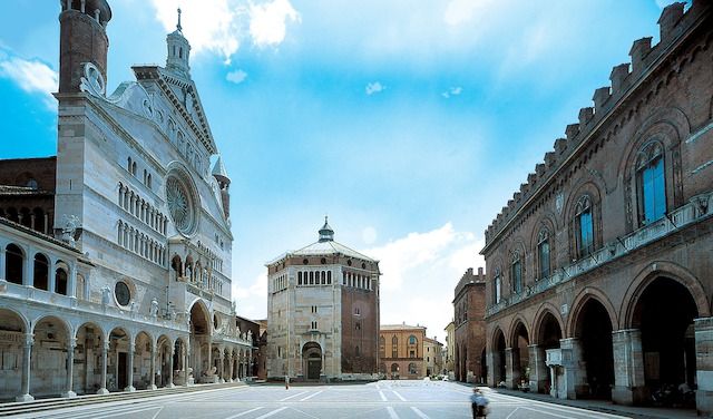 PIAZZA DUOMO CREMONA